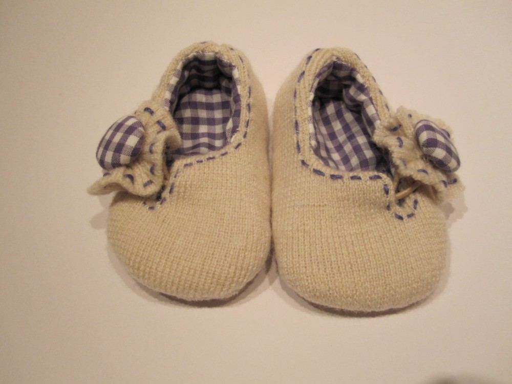 woolen shoes for baby girl
